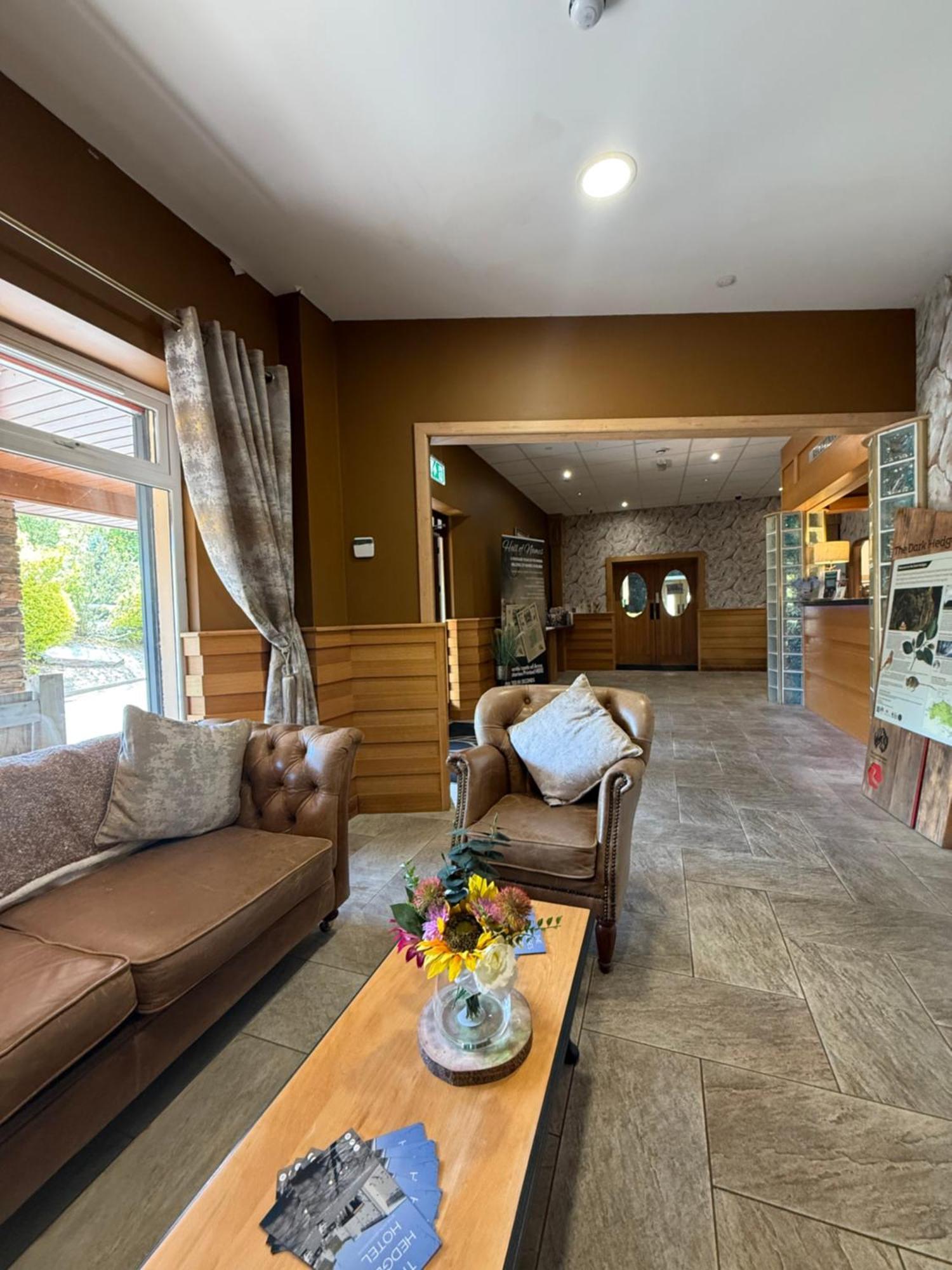 The Hedges Hotel Stranocum Zewnętrze zdjęcie
