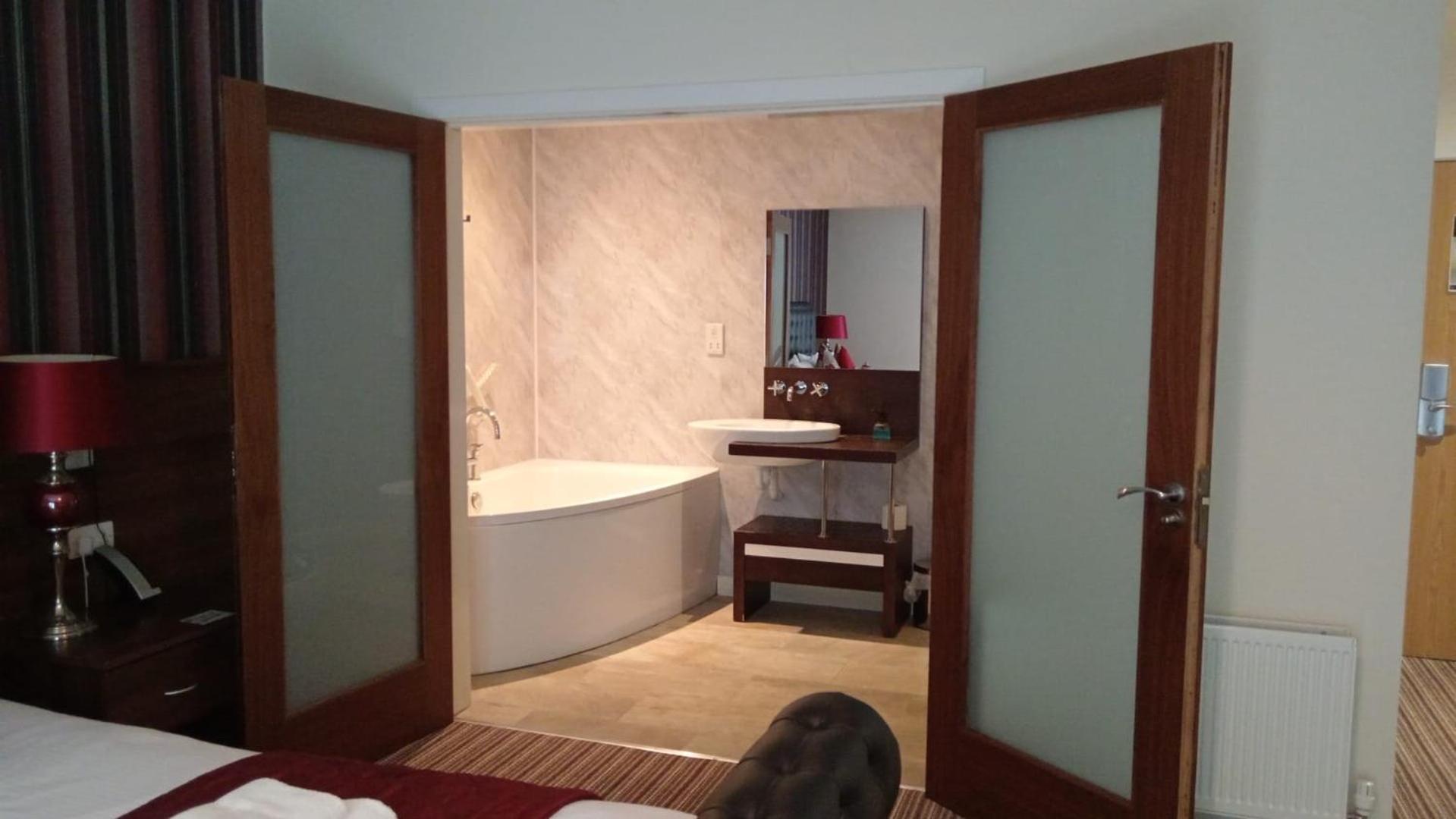 The Hedges Hotel Stranocum Zewnętrze zdjęcie